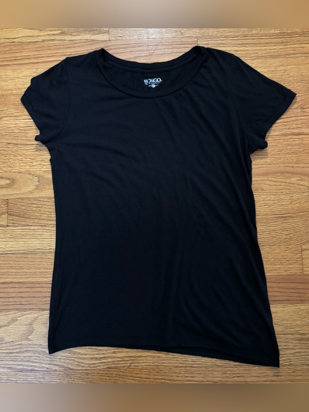 Bongo Short Sleeve T-Shirt Women’s Large Black Vneck Tee Casualwear Top Y2K